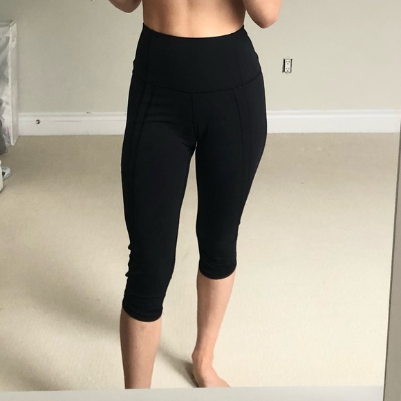 Lululemon Cropped Leggings - Picture 2 of 3
